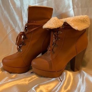 Bamboo lace up boots